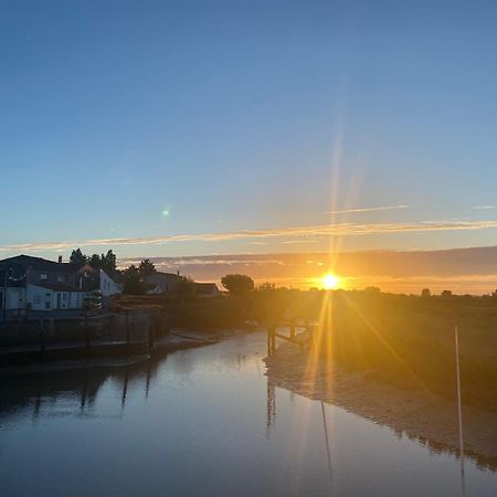 Mornac-sur-SeudreLe 5 Bis住宿加早餐旅馆 外观 照片
